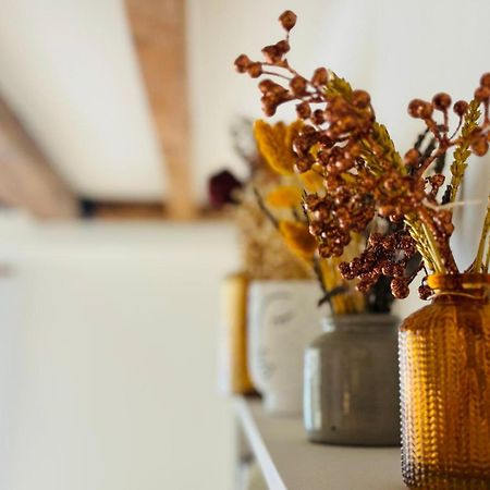 Charmant Appartement Au Coeur De Montmartre! パリ エクステリア 写真